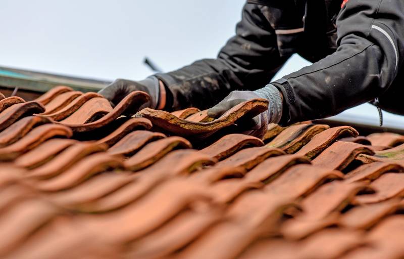 how to fix minor roof sagging