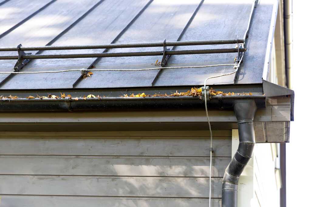 Preventing roof leaks with drainage solutions